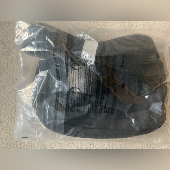 Lululemon Athletica Everywhere belt bag 1L, BLACK - Picture 9 of 13